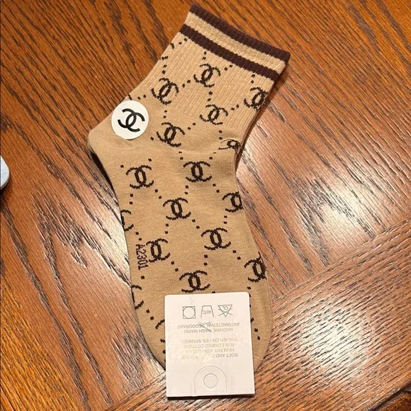 NWT Designer Women's Socks Set - Light Blue, Beige, Brown - Picture 3 of 4